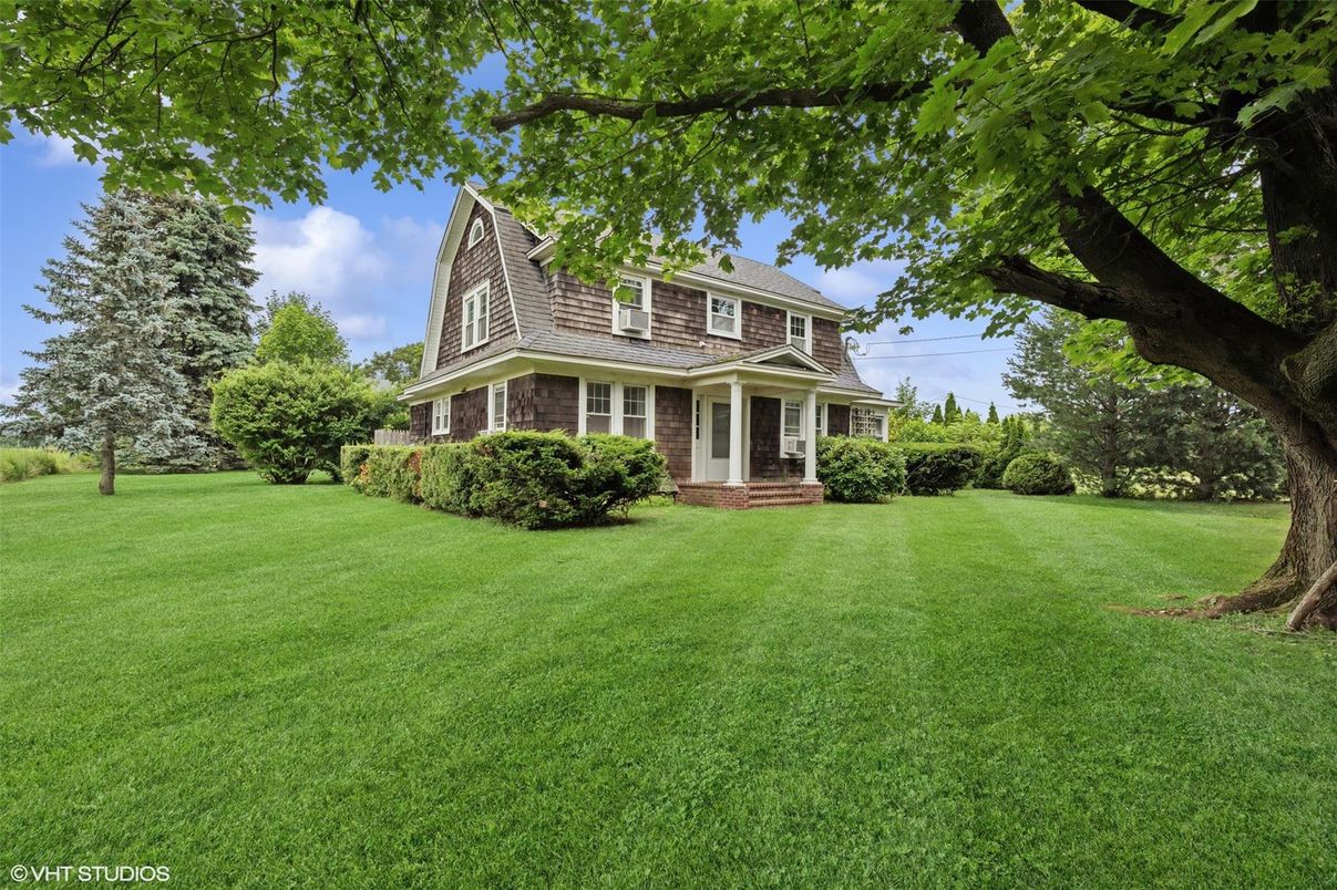 Backyard, Exterior, Facade, Georgian
