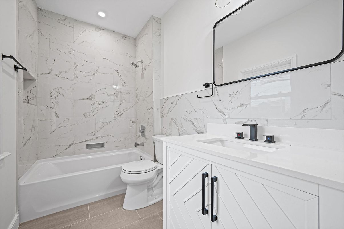 Bathroom, Interior, Marble Walls, Recessed Lighting