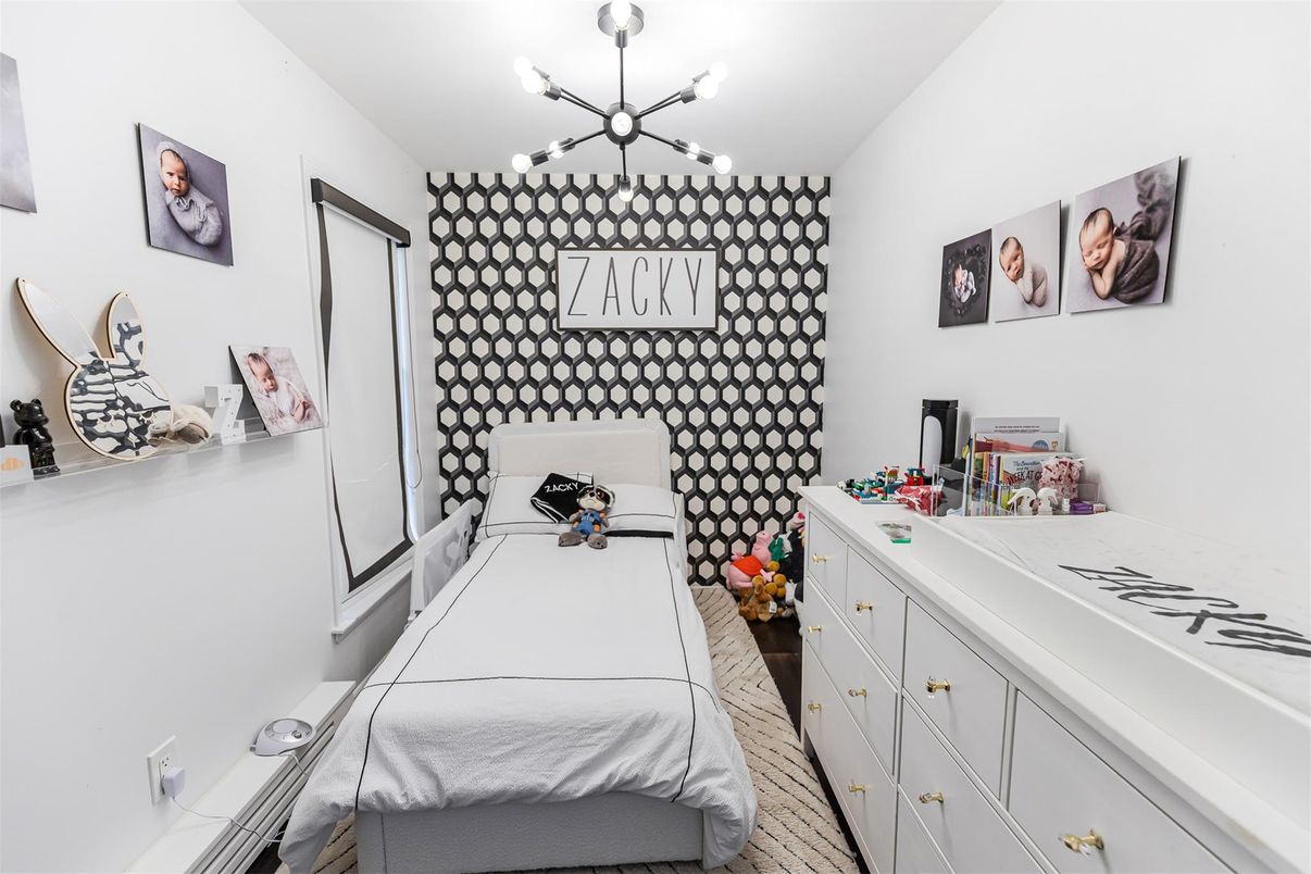 Bedroom, Interior, Pendant Lights