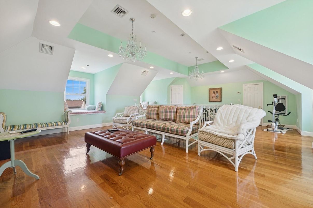 Chandelier, Interior, Recessed Lighting, Wood Texture Flooring