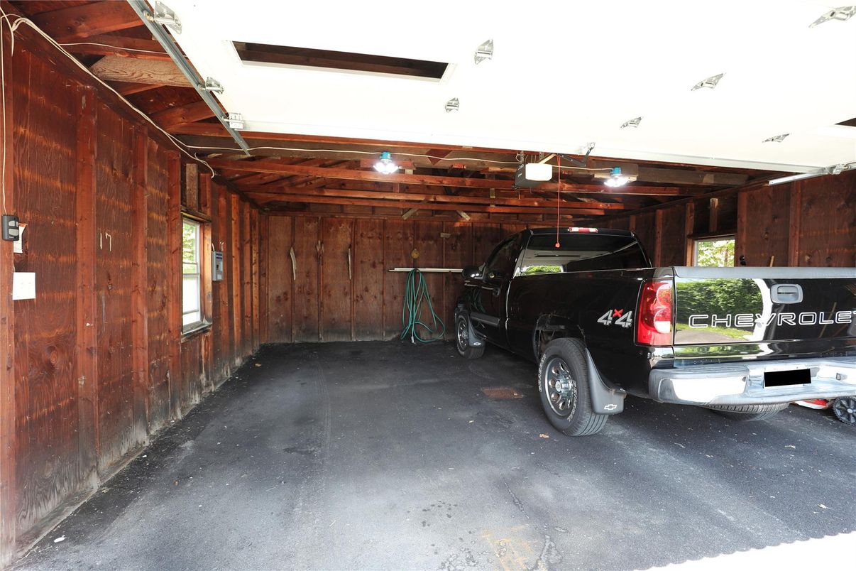 Garage, Interior, Wooden Beams, Wooden Walls