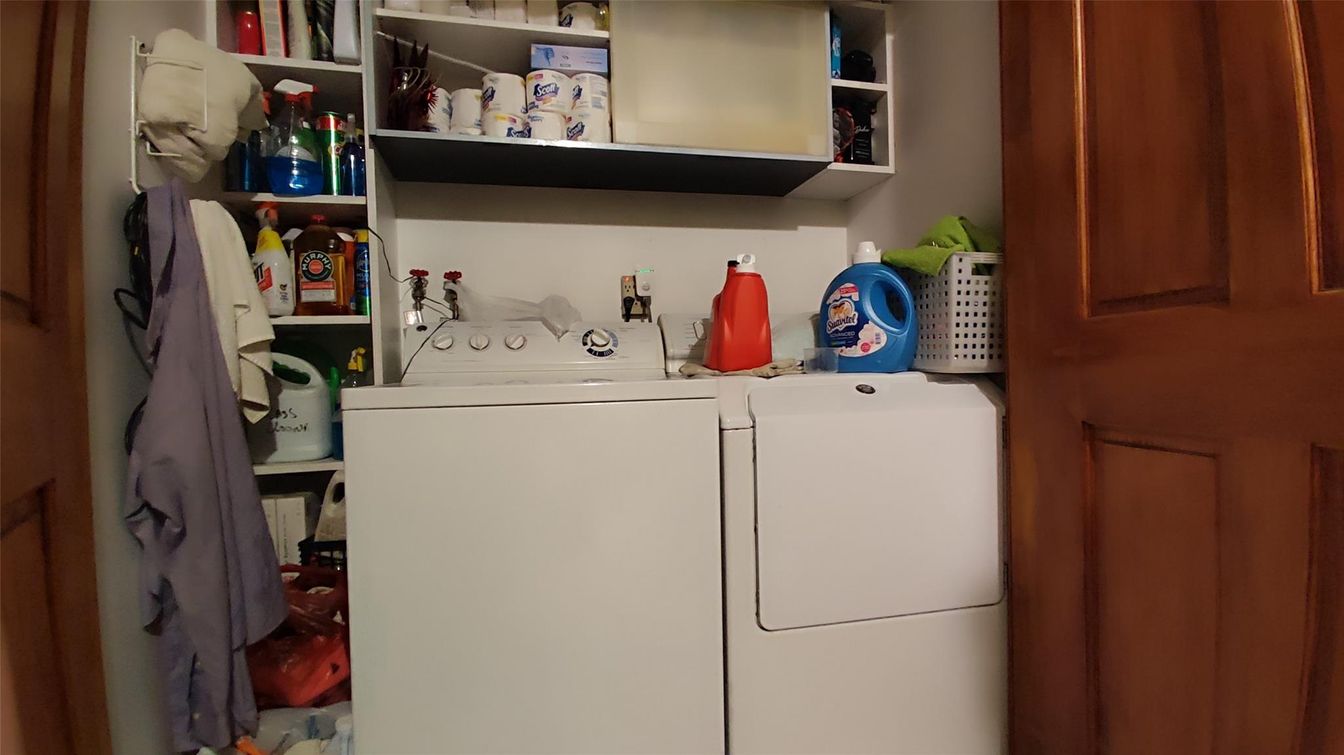 Interior, Utility Closets, Washer
