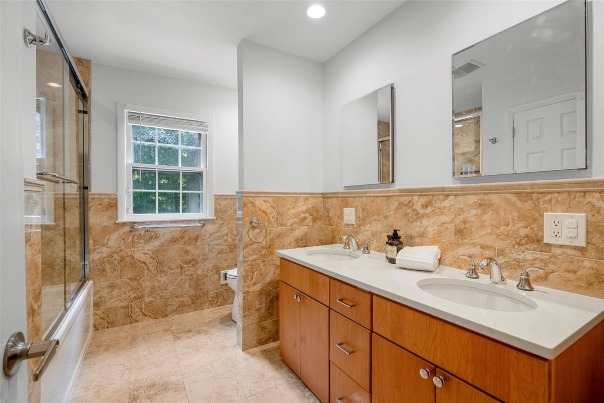 Bathroom, Dual Sink Vanities, Glass Shower, Interior, Recessed Lighting