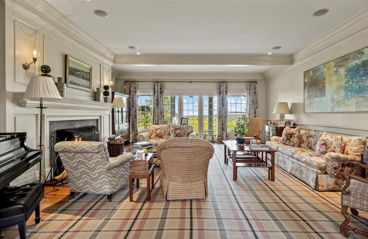 Fireplace, Interior, Living room, Piano, Recessed Lighting, Wood Texture Flooring