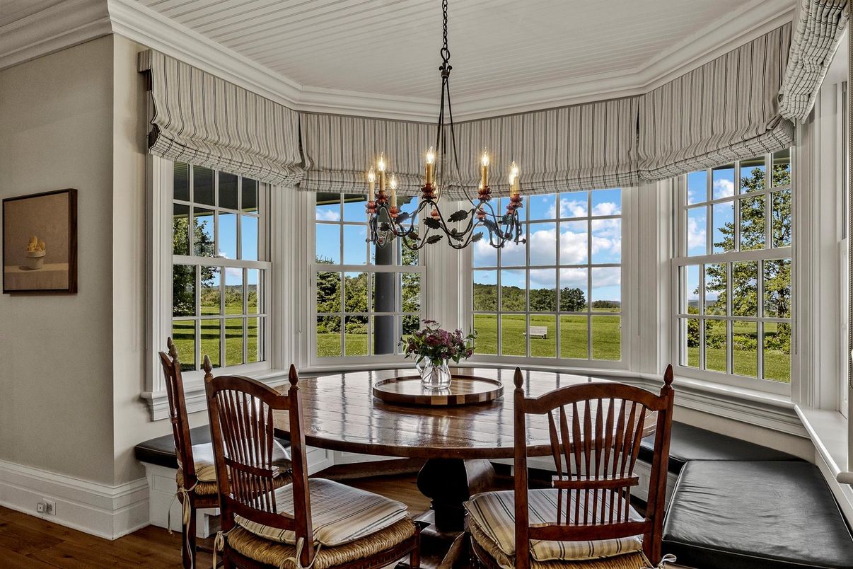 Chandelier, Dining room, Interior, Pendant Lights, Sun Room, Wood Texture Flooring