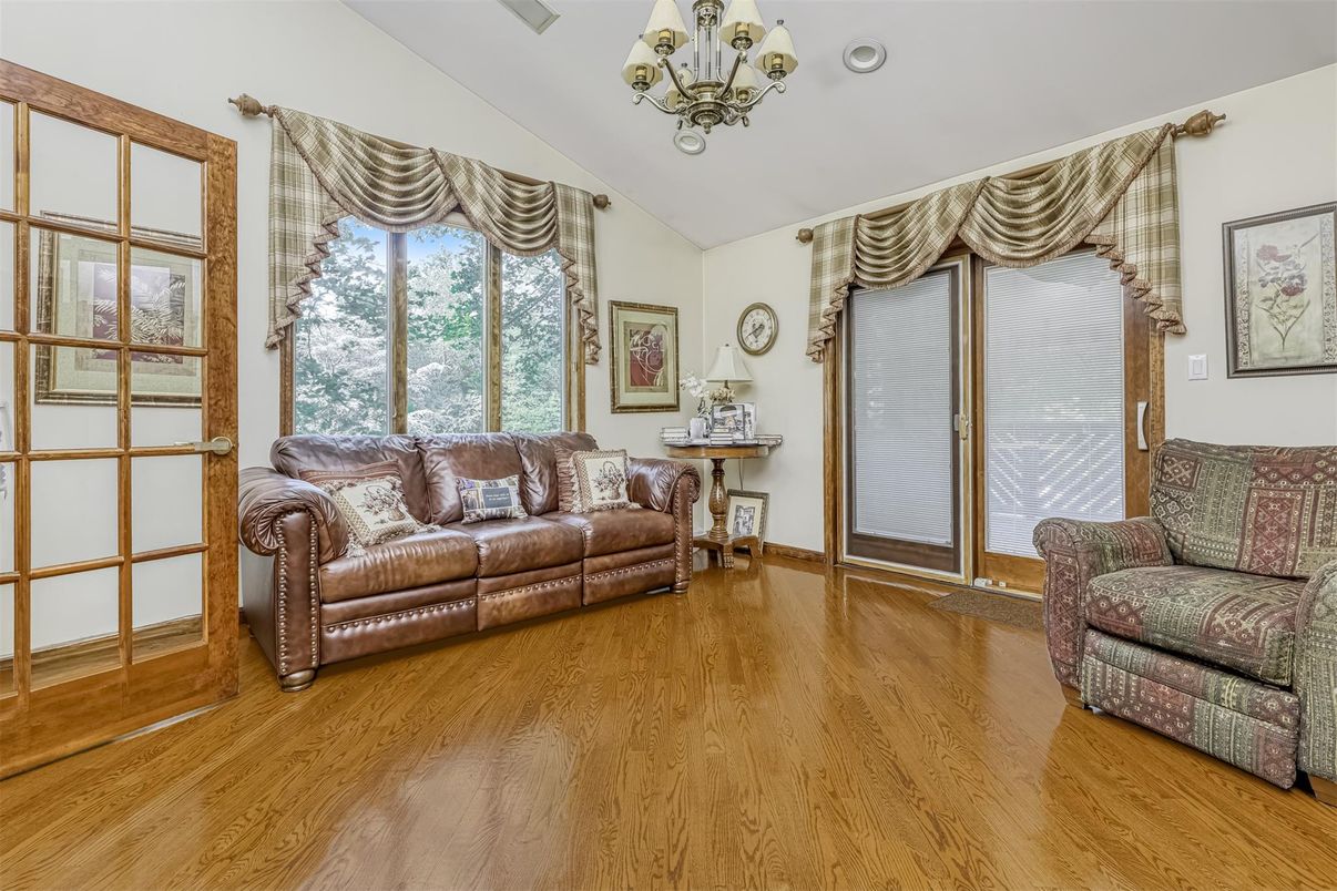 Chandelier, Interior, Living room, Wood Texture Flooring