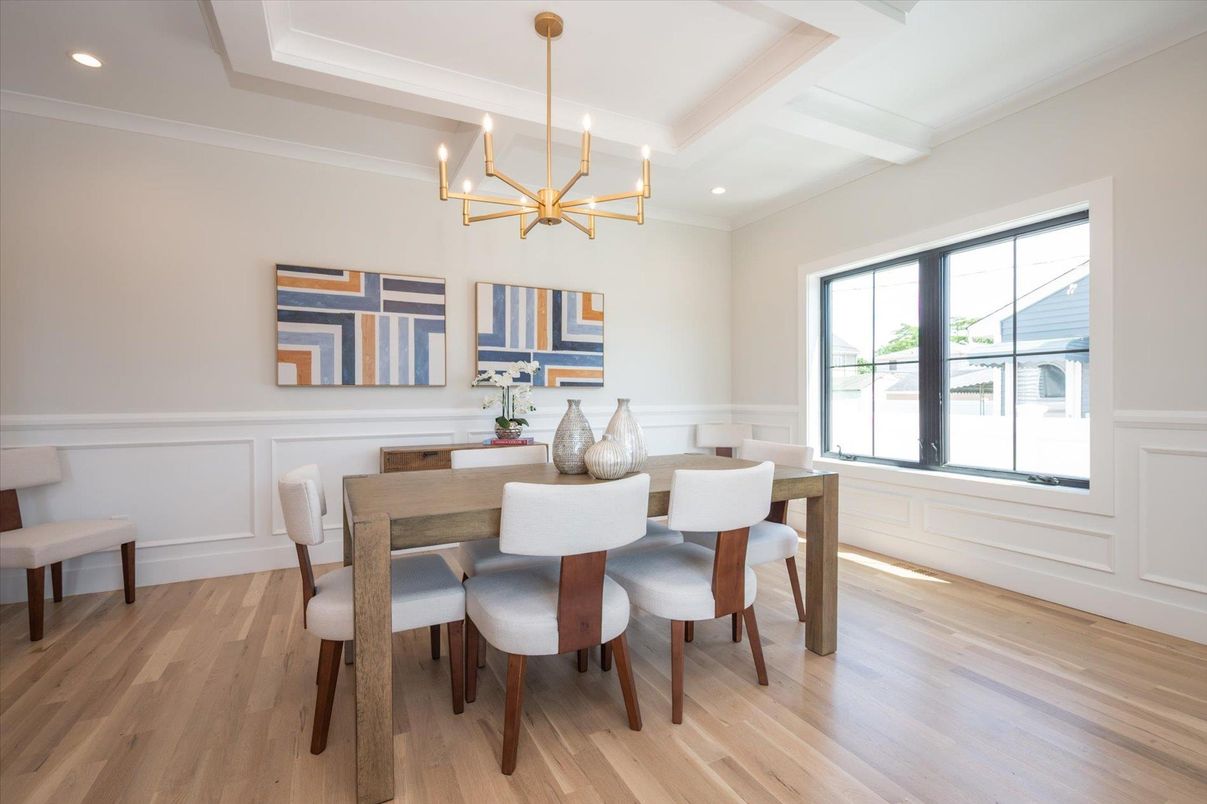 Dining room, Interior, Pendant Lights, Recessed Lighting, Wood Texture Flooring