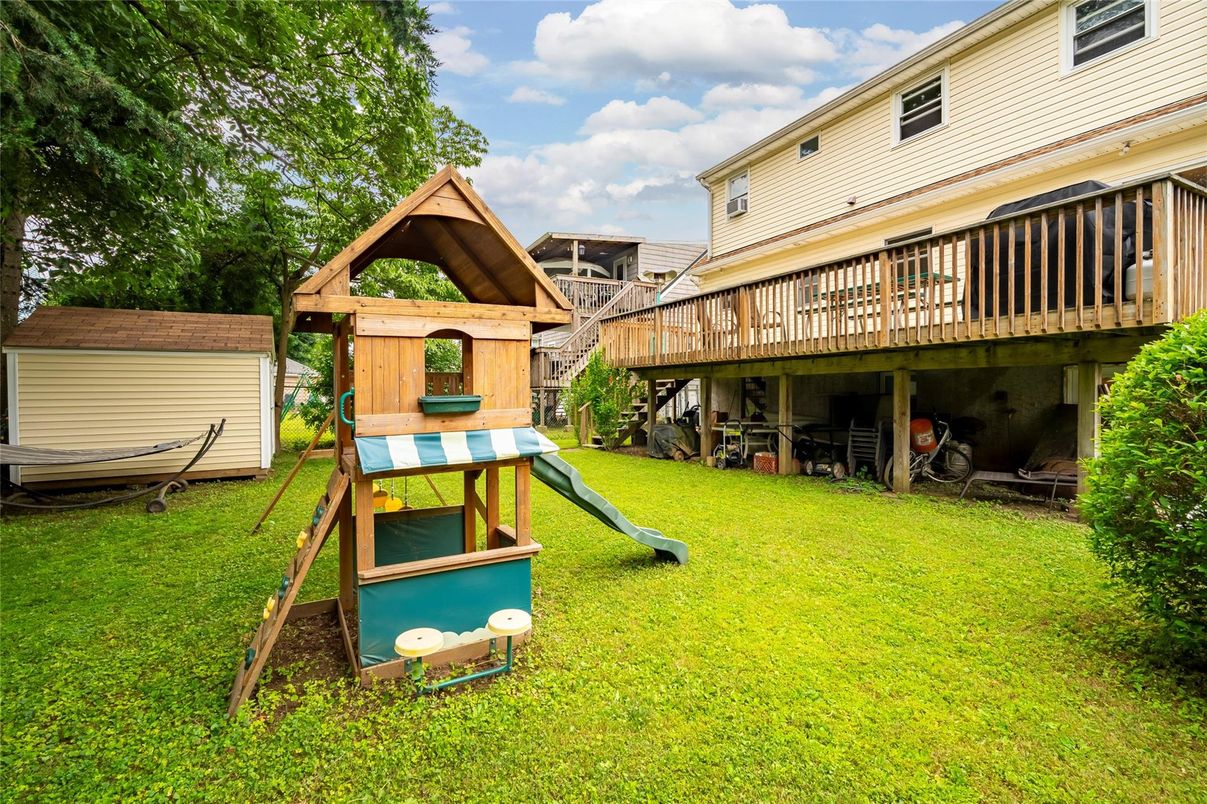 Backyard, Exterior, Playground