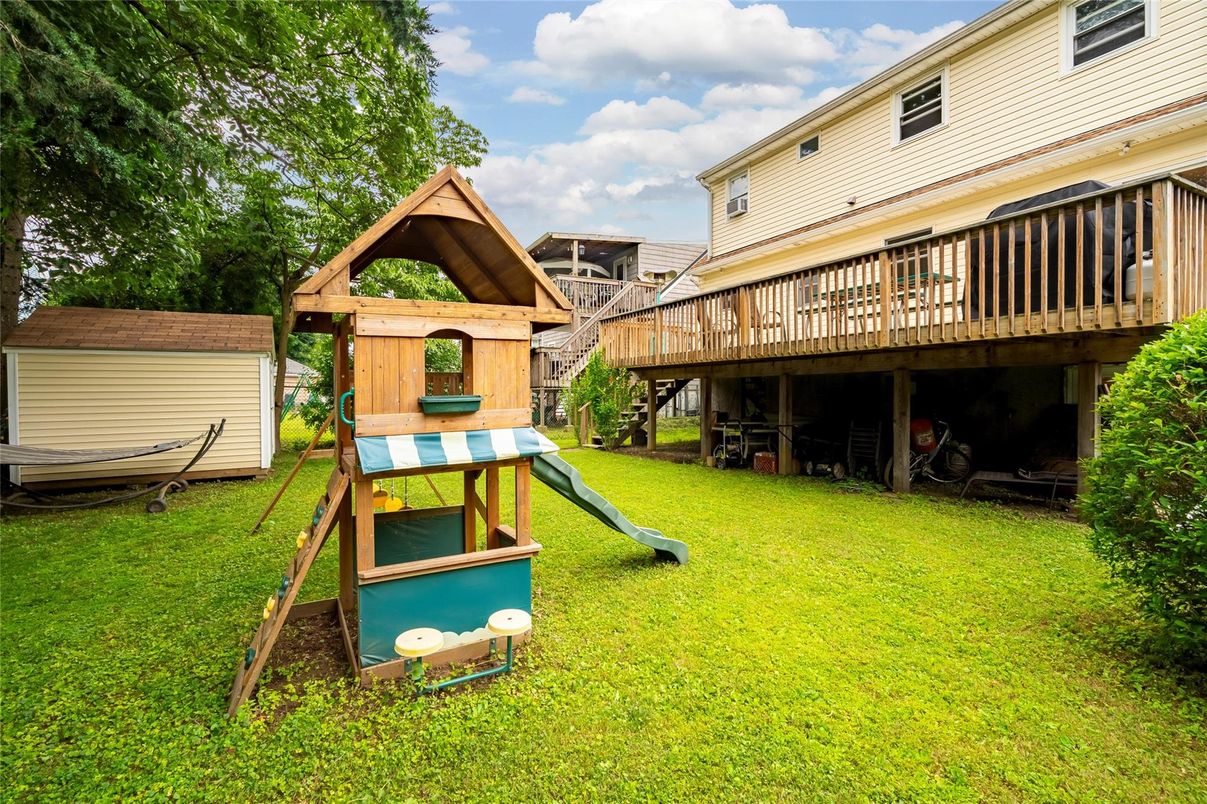 Backyard, Exterior, Playground