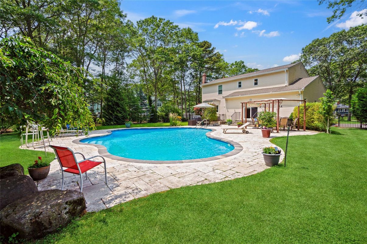 Backyard, Exterior, Pool