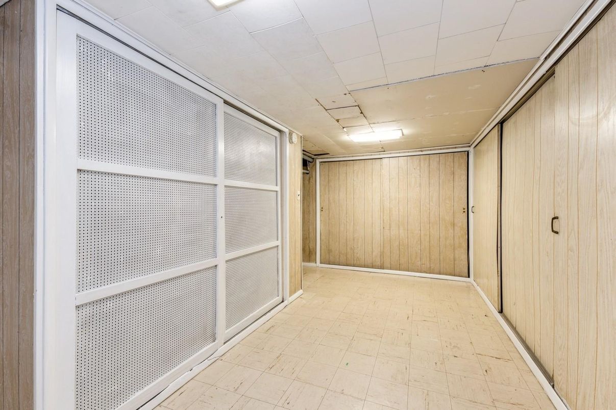 Empty room, Interior, Wooden Walls