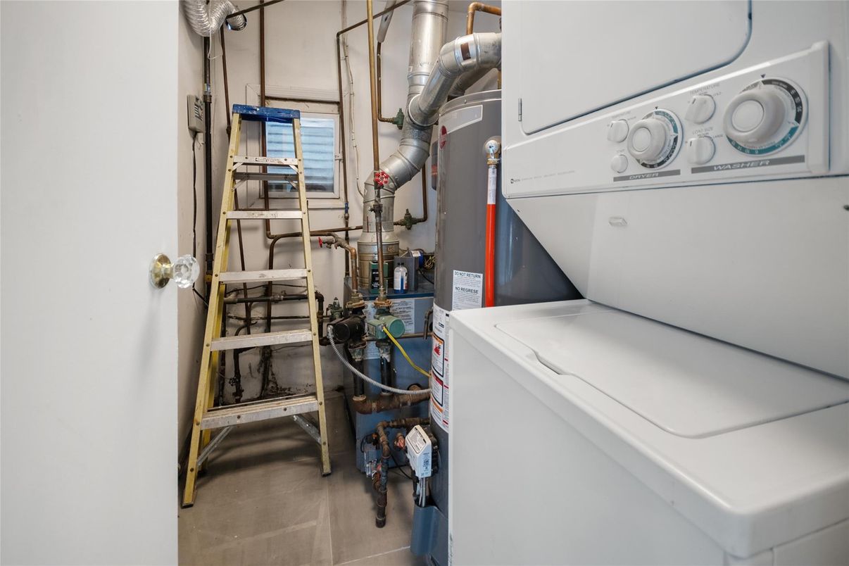 Interior, Washer