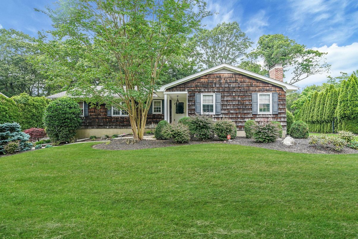Backyard, Exterior, Facade, Ranch