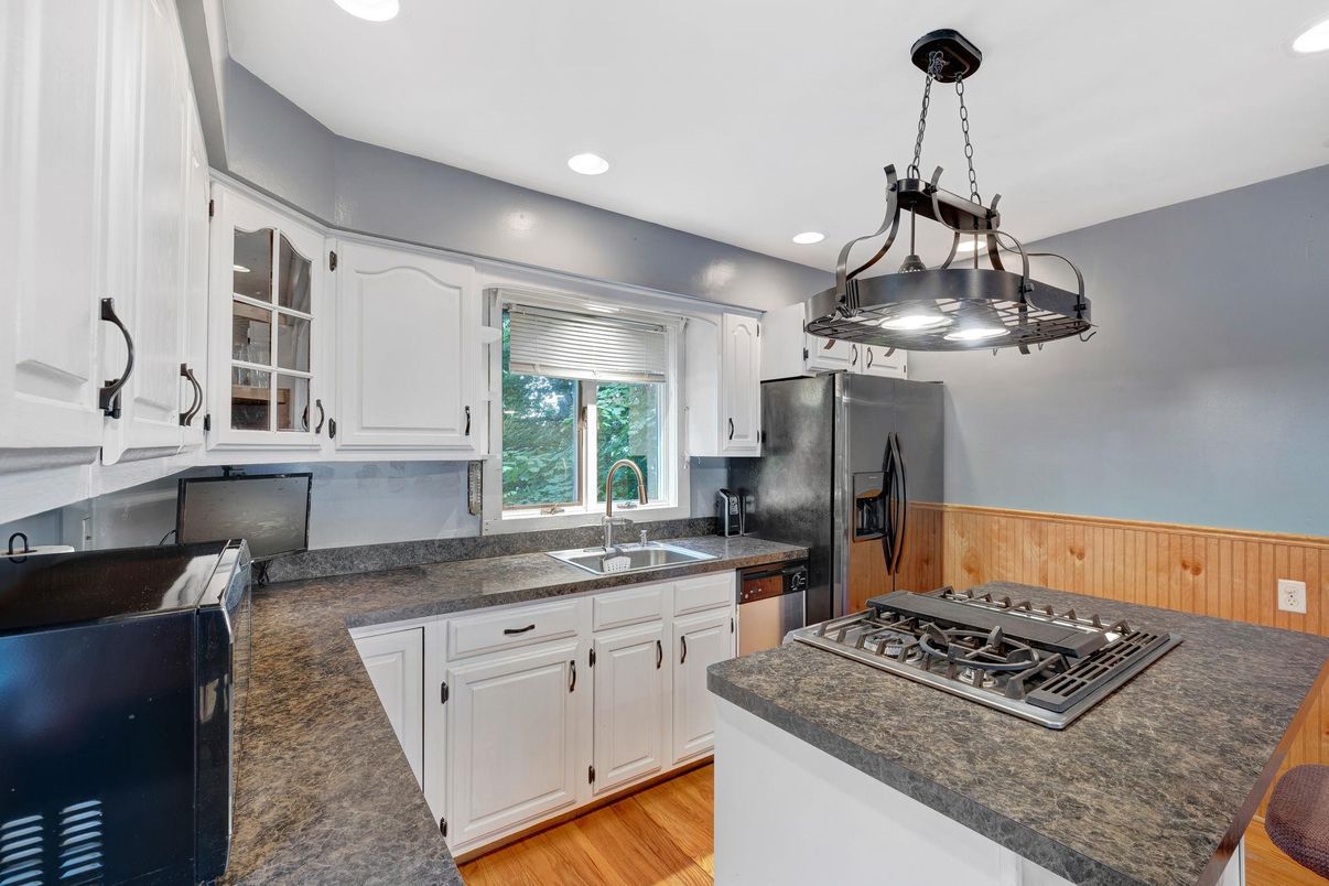 Interior, Kitchen, Pendant Lights, Recessed Lighting, Wood Texture Flooring