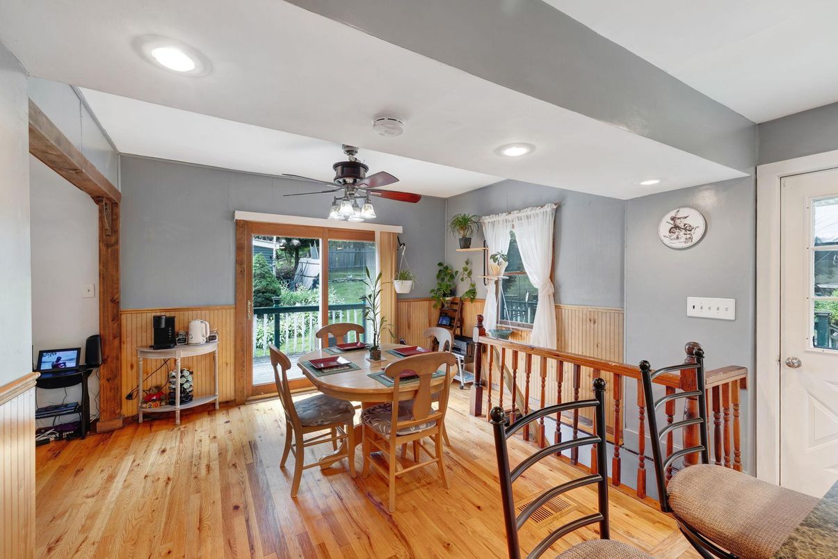 Dining room, Interior, Recessed Lighting, Wood Texture Flooring