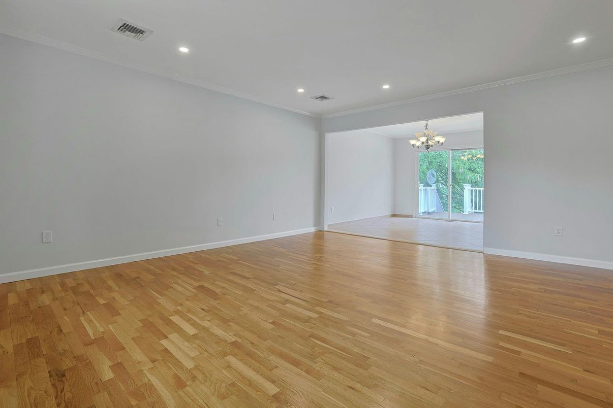 Chandelier, Empty room, Interior, Recessed Lighting, Wood Texture Flooring