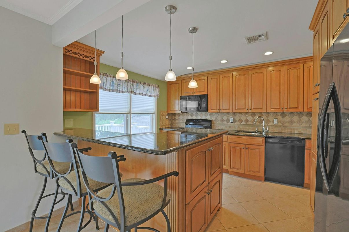 Interior, Kitchen, Pendant Lights, Recessed Lighting