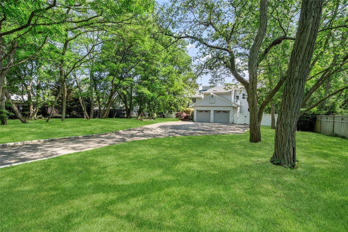 Backyard, Detached Garage, Exterior