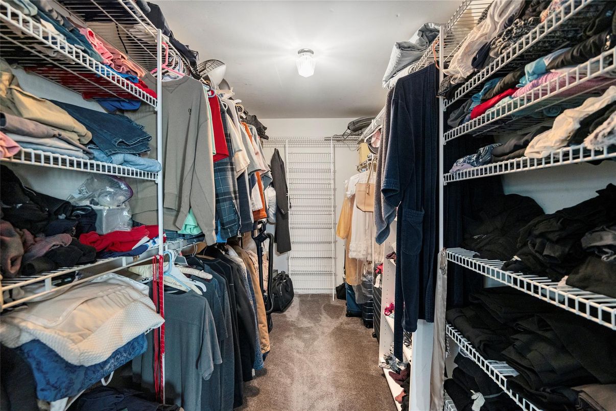 Interior, Walk-in Closets