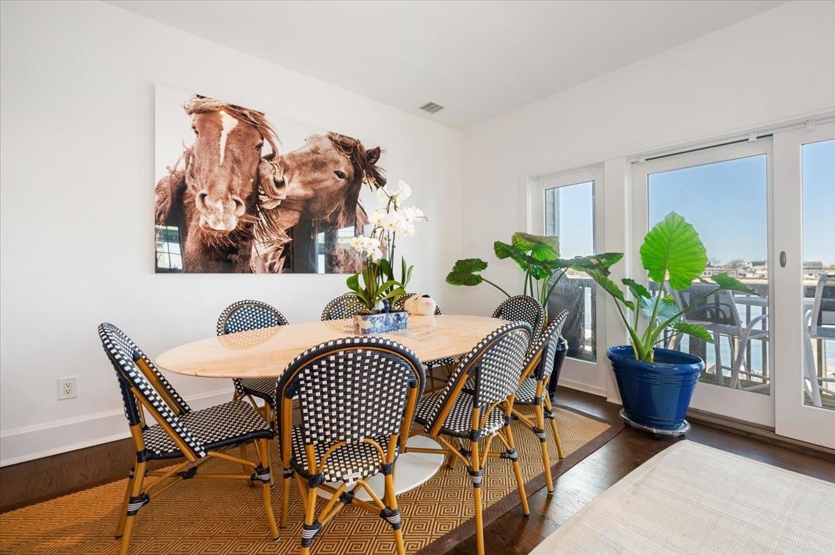 Dining room, Interior, Wood Texture Flooring