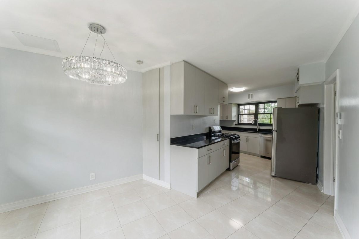 Chandelier, Interior, Kitchen, Pendant Lights