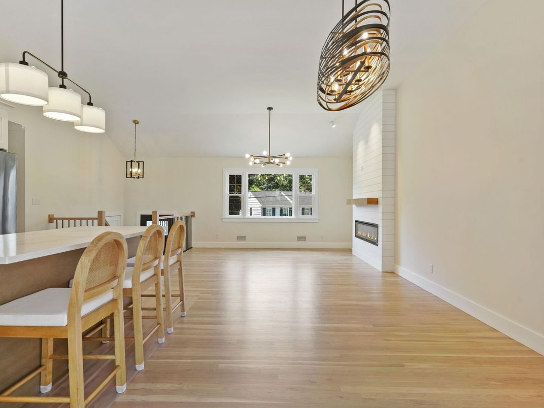 Chandelier, Dining room, Fireplace, Interior, Pendant Lights, Wood Texture Flooring