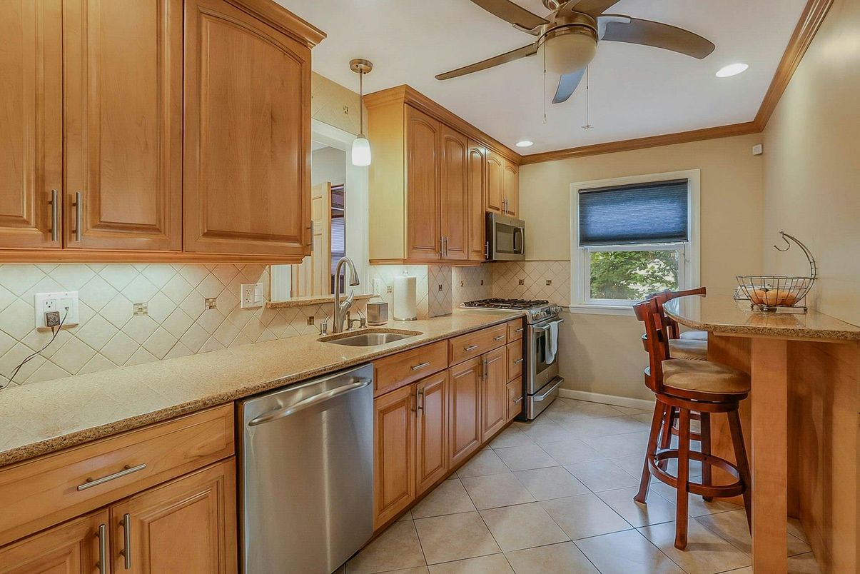 Interior, Kitchen, Pendant Lights, Recessed Lighting