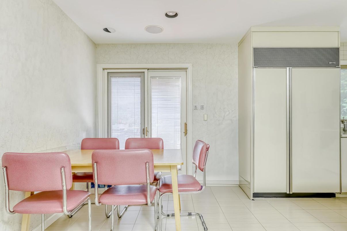Dining room, Interior, Recessed Lighting