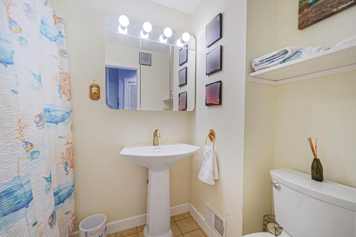 Bathroom, Interior