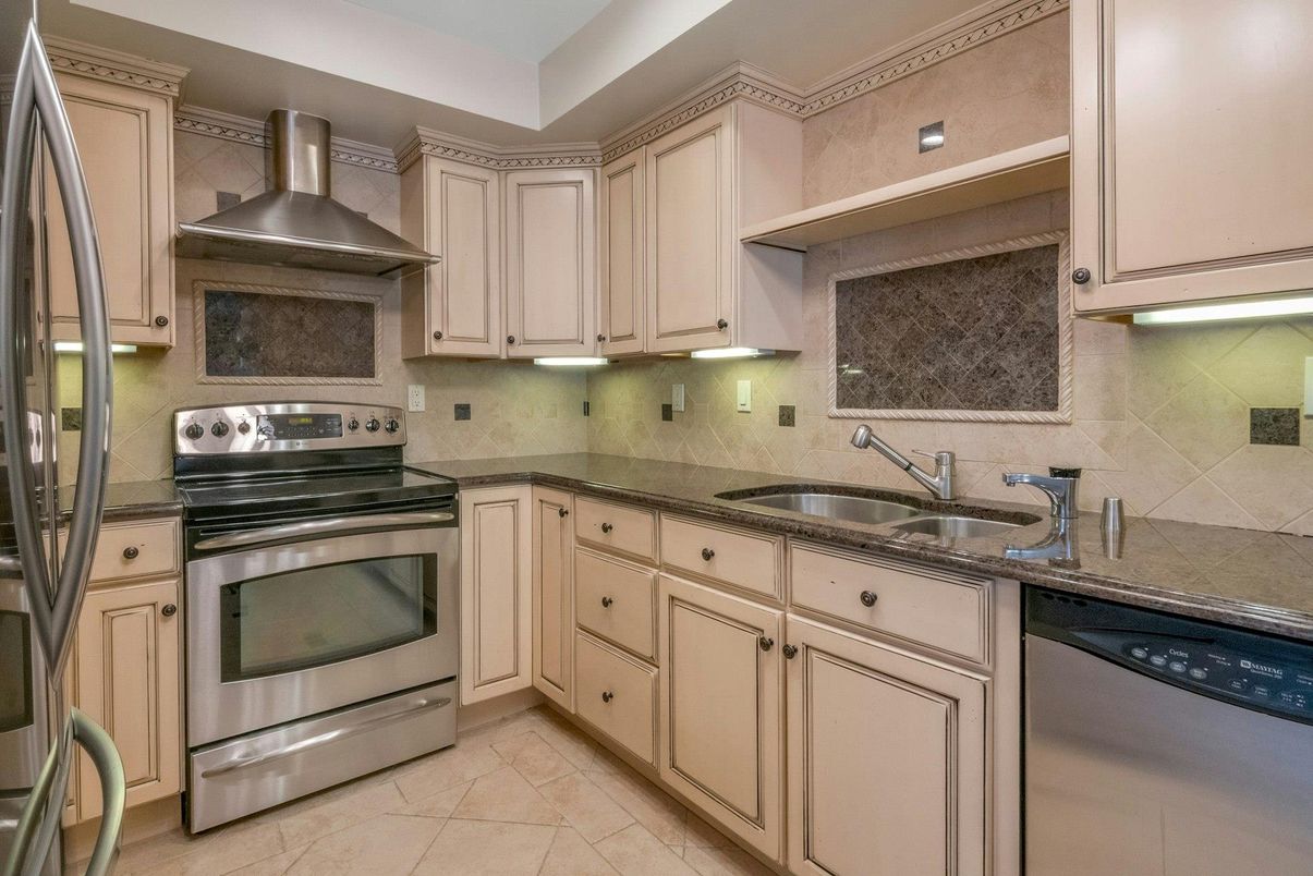 Interior, Kitchen, Stainless Steel Appliances