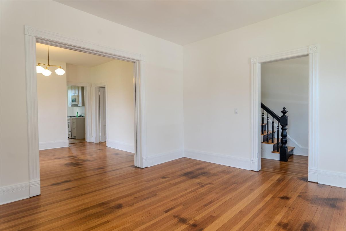 Empty room, Interior, Pendant Lights, Wood Texture Flooring