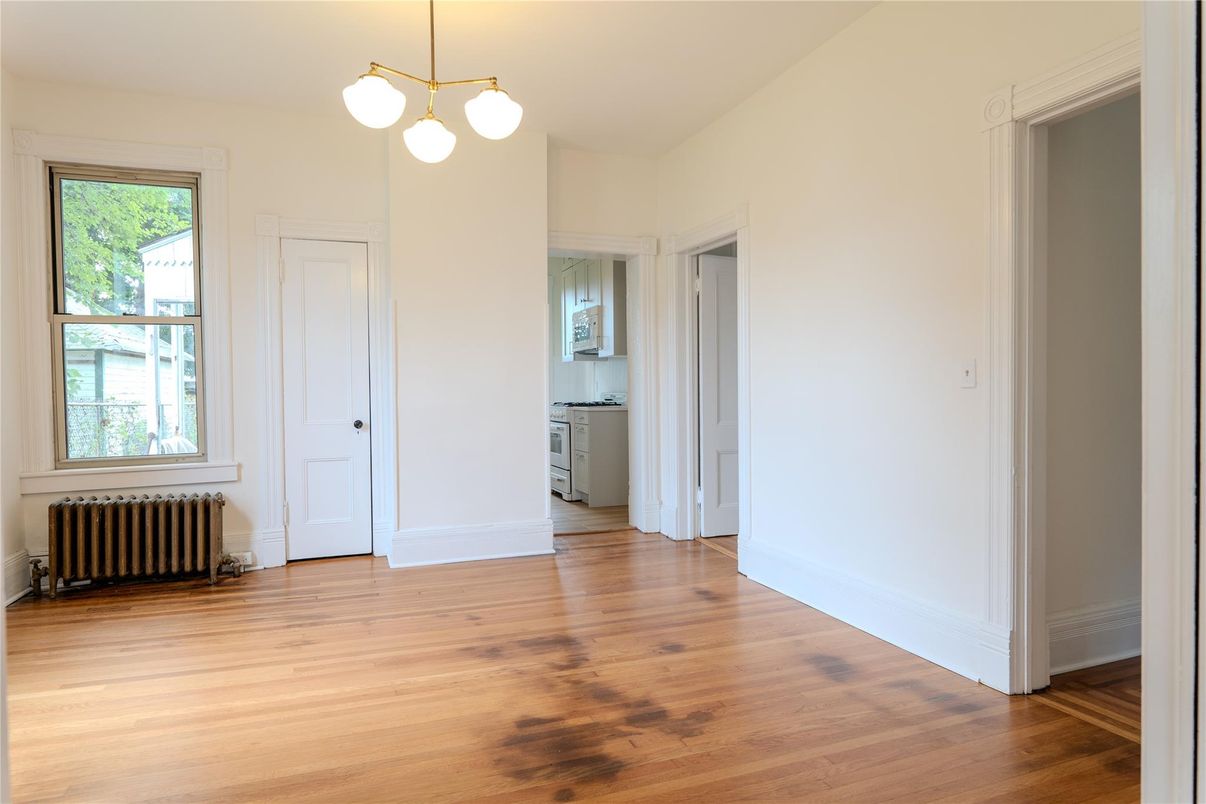 Empty room, Interior, Pendant Lights, Wood Texture Flooring