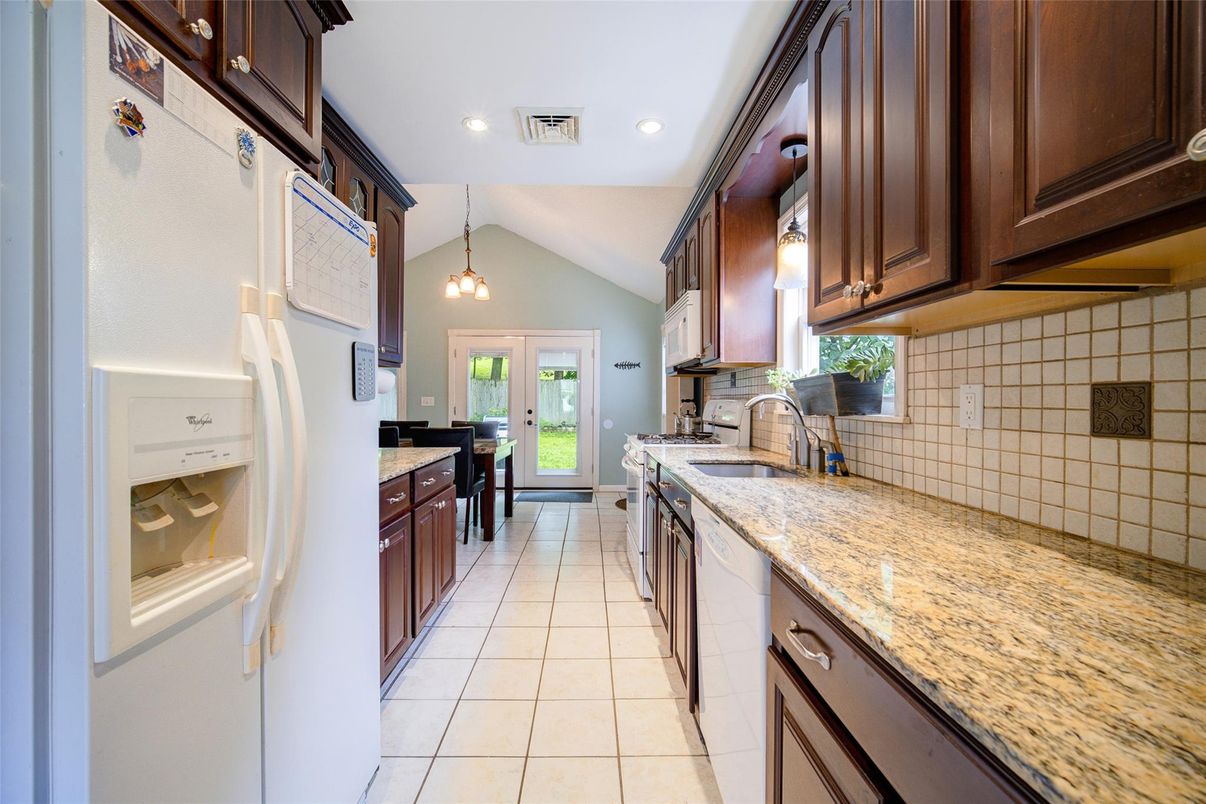 Interior, Kitchen, Pendant Lights, Recessed Lighting