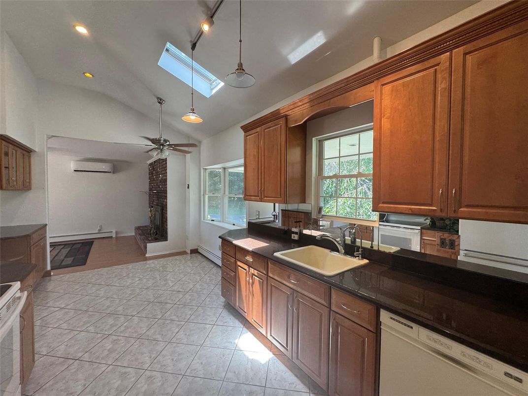 Interior, Kitchen, Pendant Lights, Recessed Lighting