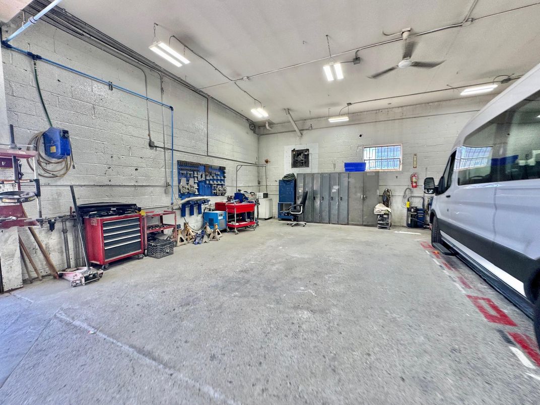 Garage, Interior, Stone Walls