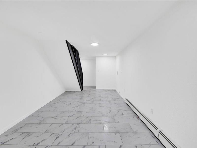 Empty room, Interior, Marble, Recessed Lighting