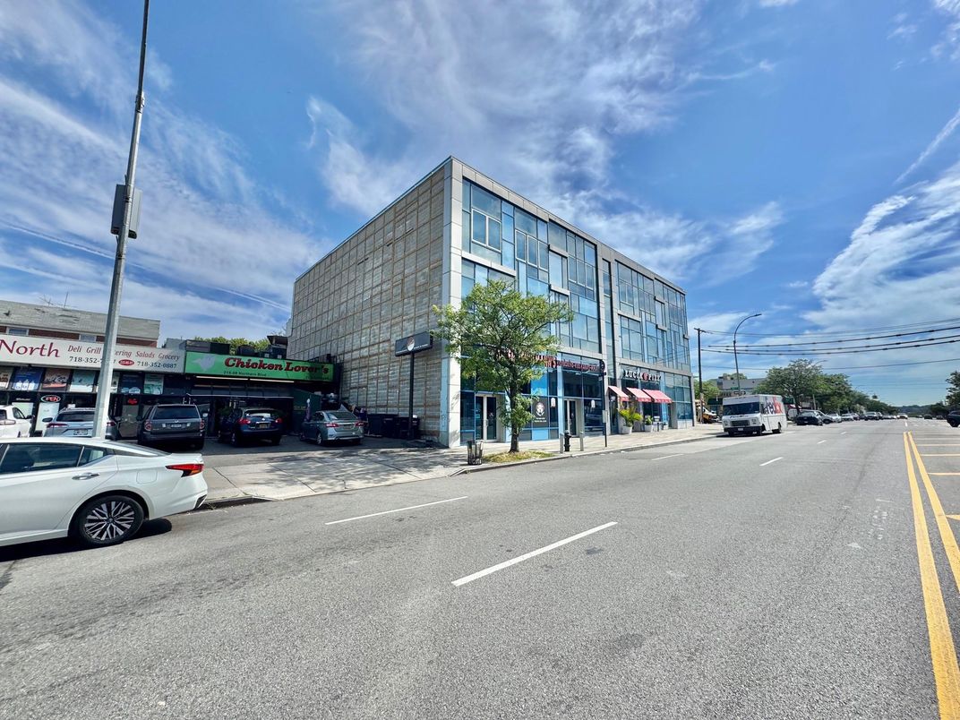 Exterior, Facade, None