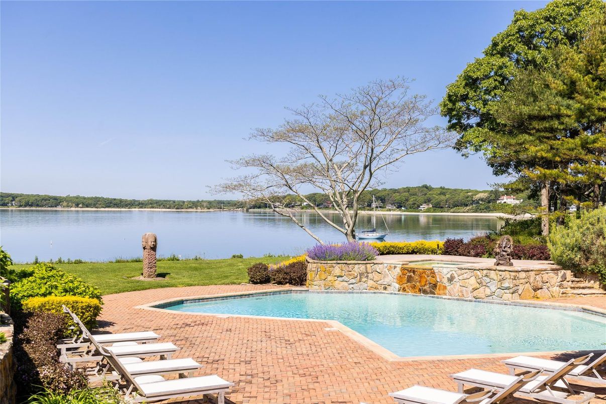 Exterior, Pool, Water