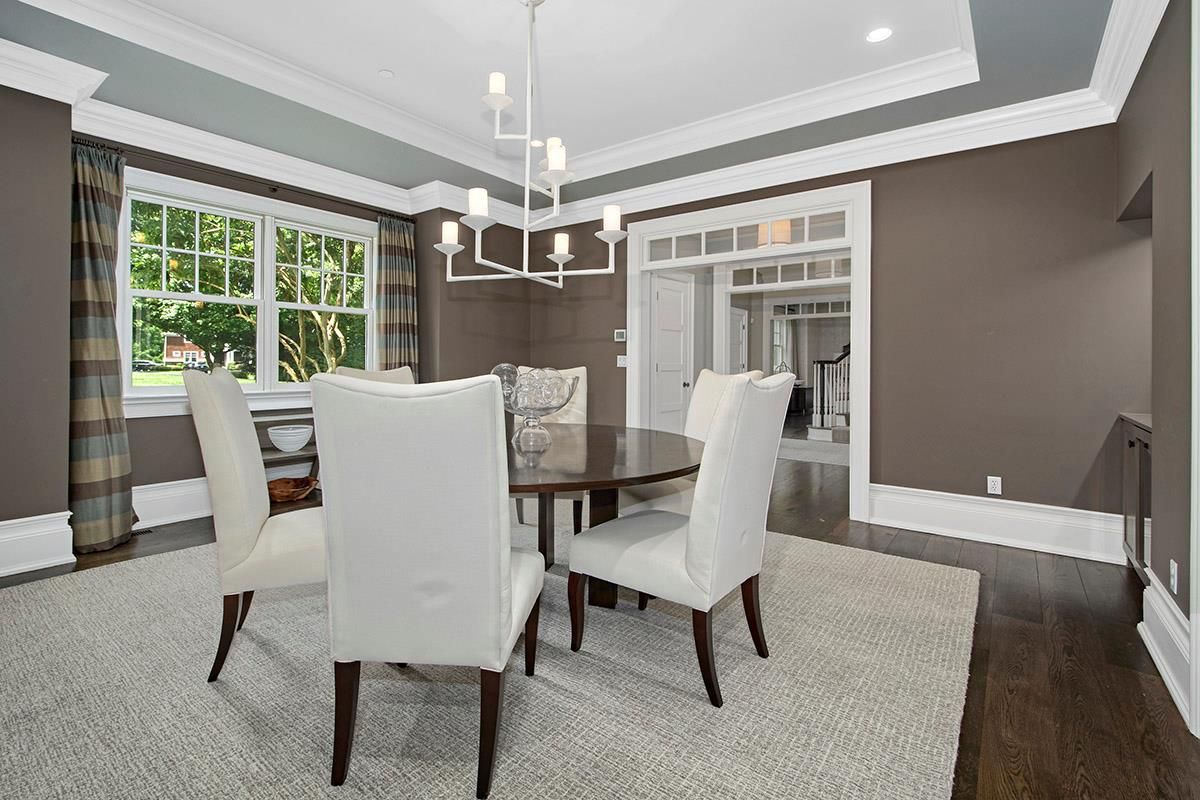 Chandelier, Dining room, Interior, Recessed Lighting, Wood Texture Flooring