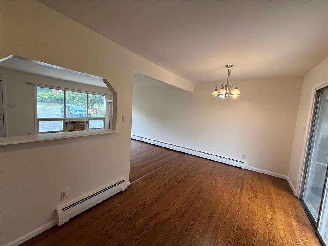 Empty room, Interior, Pendant Lights, Wood Texture Flooring