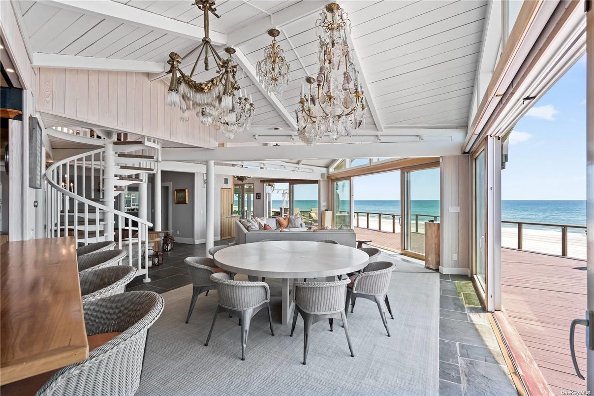 Chandelier, Dining room, Interior, Water