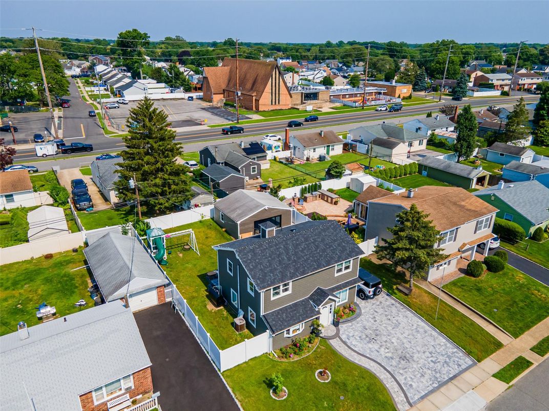 Exterior, Drone