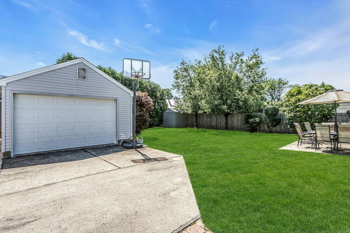Backyard, Detached Garage, Exterior