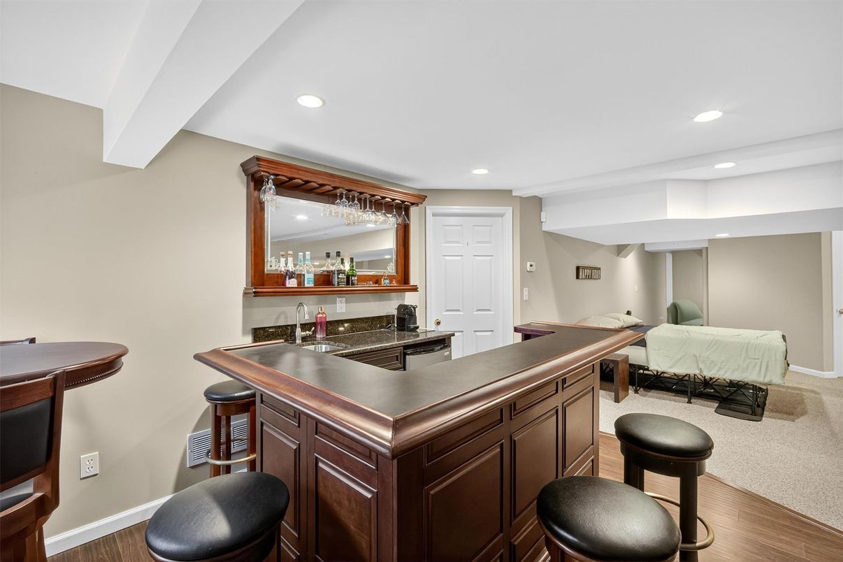 Interior, Recessed Lighting, Wood Texture Flooring