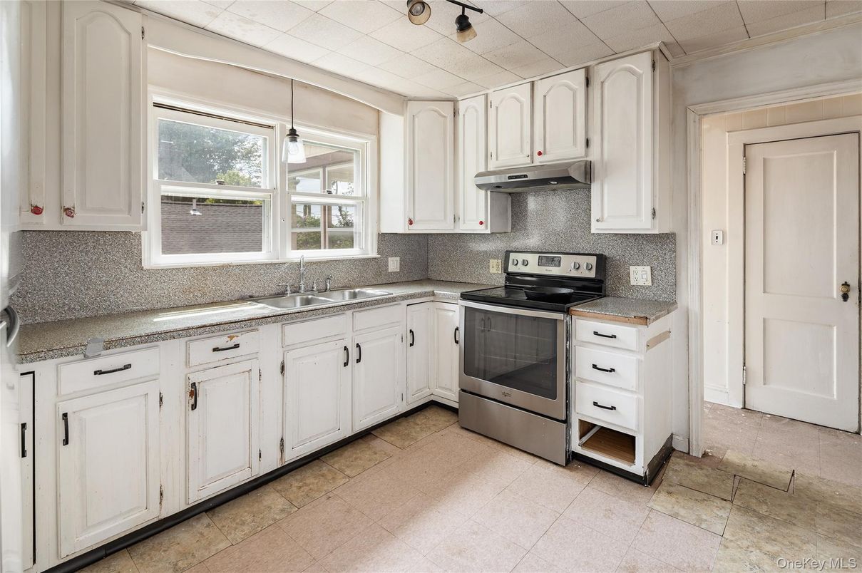 Interior, Kitchen, Pendant Lights