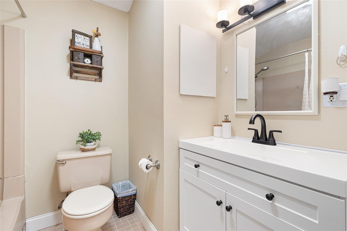 Bathroom, Interior