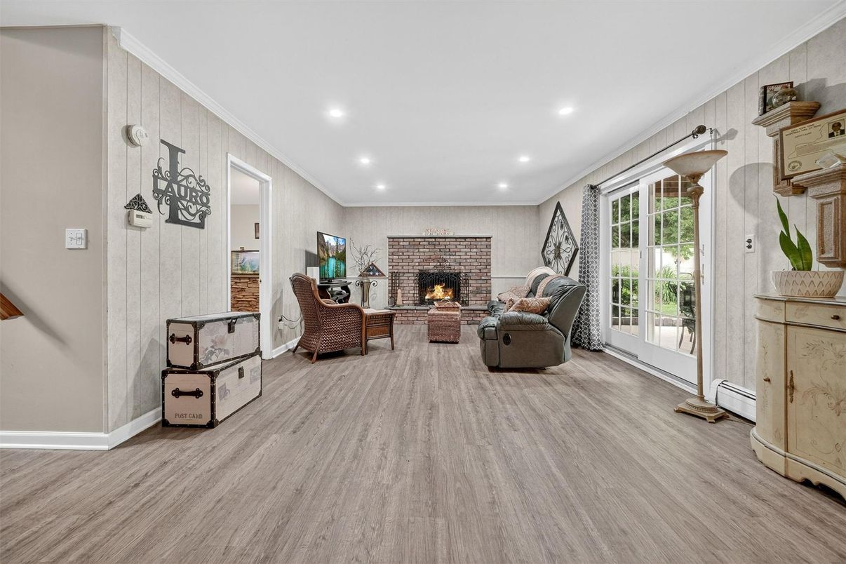 Fireplace, Interior, Living room, Recessed Lighting, Wood Texture Flooring