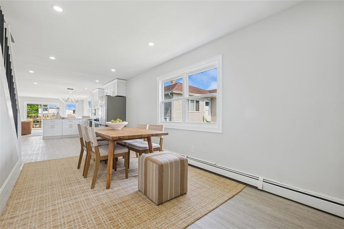 Dining room, Interior, Kitchen, Pendant Lights, Recessed Lighting, Wood Texture Flooring