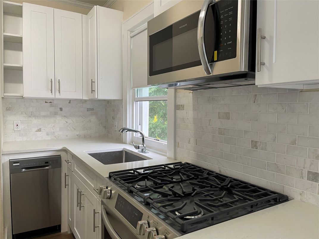 Interior, Kitchen, Stainless Steel Appliances