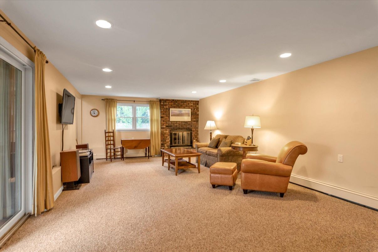 Fireplace, Interior, Living room, Recessed Lighting